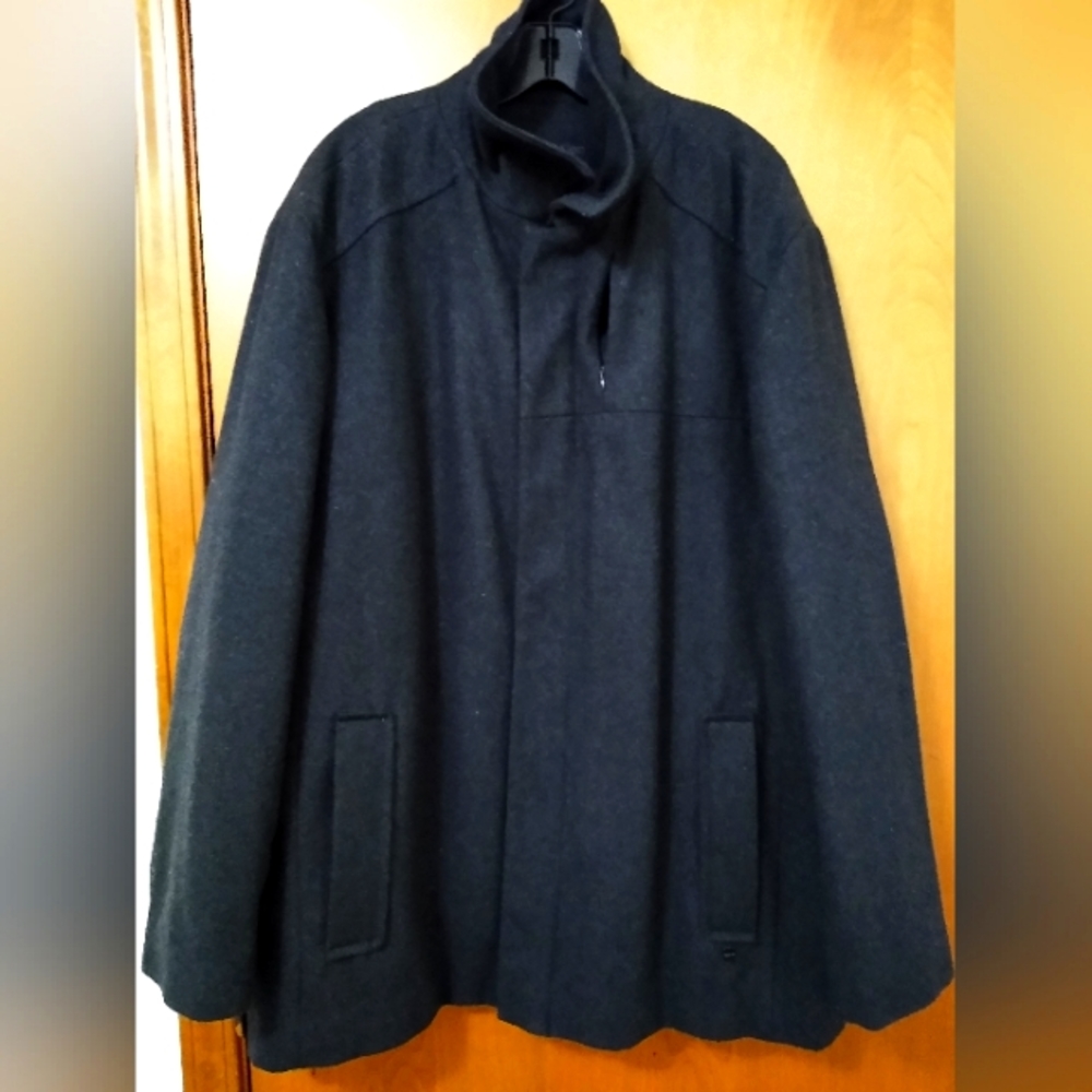 Men's peacoat